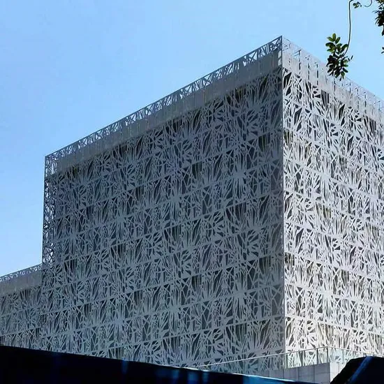 Panneau de façade en aluminium perforé de 2 mm, matériau de construction, panneau décoratif pour mur-rideau en métal perforé